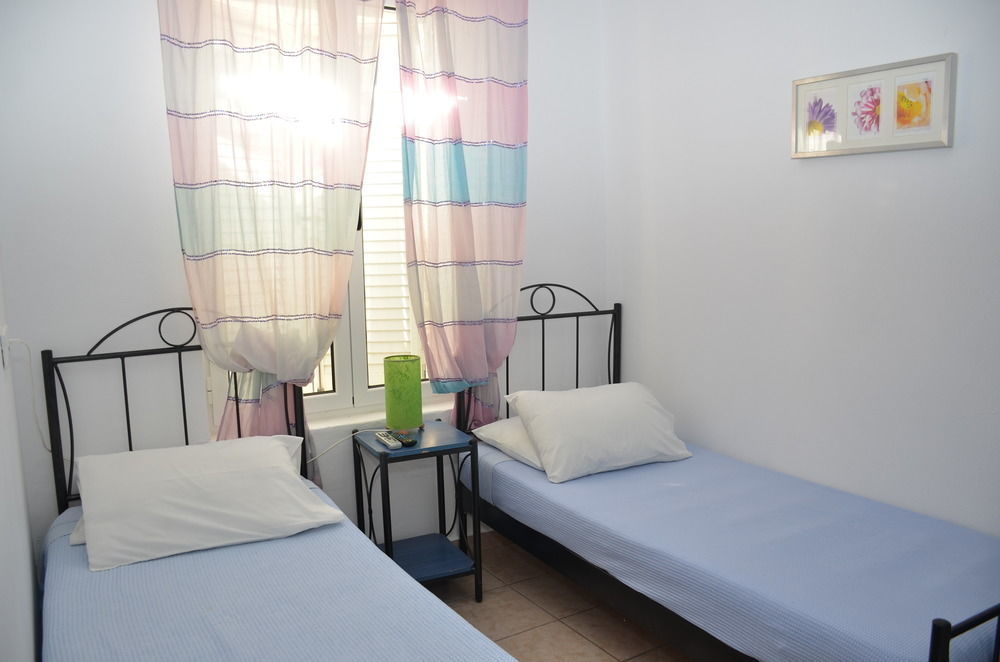Hermes Rooms Tinos Luaran gambar